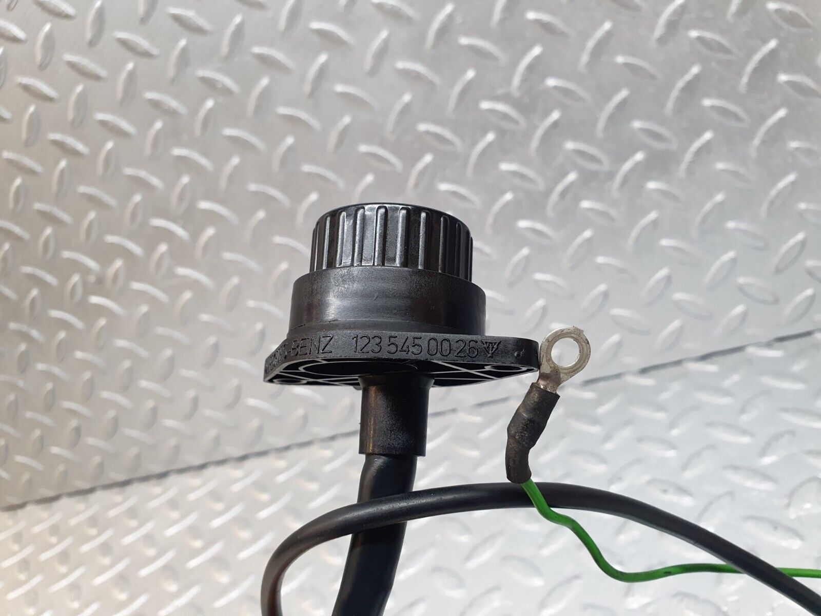 43953 Mercedes-Benz C123 230CE Coupe Diagnostic Connector 1235450026 1235450003