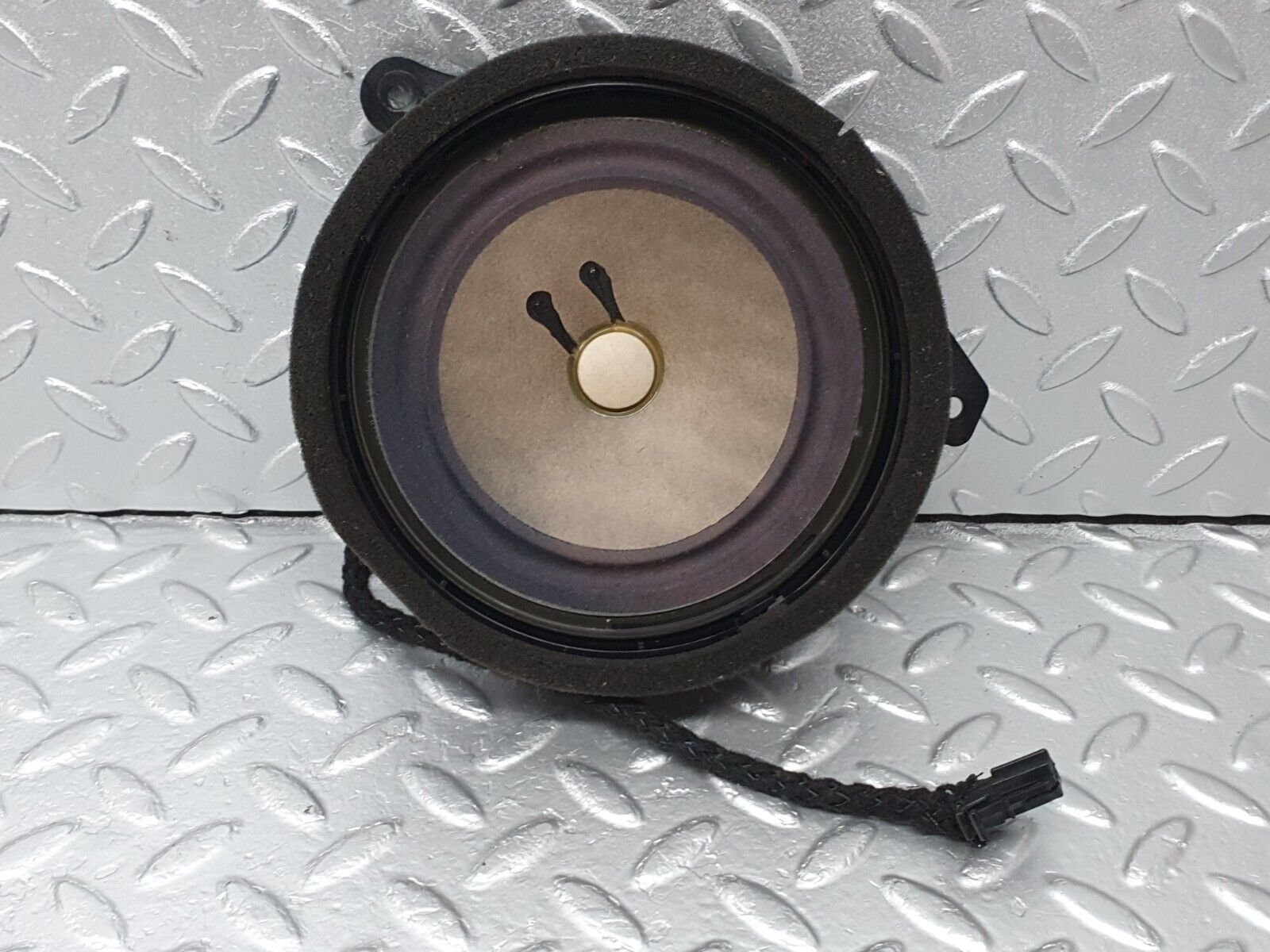 41810 Mercedes-Benz W202 C200 Front Door Loudspeaker Right 228209602