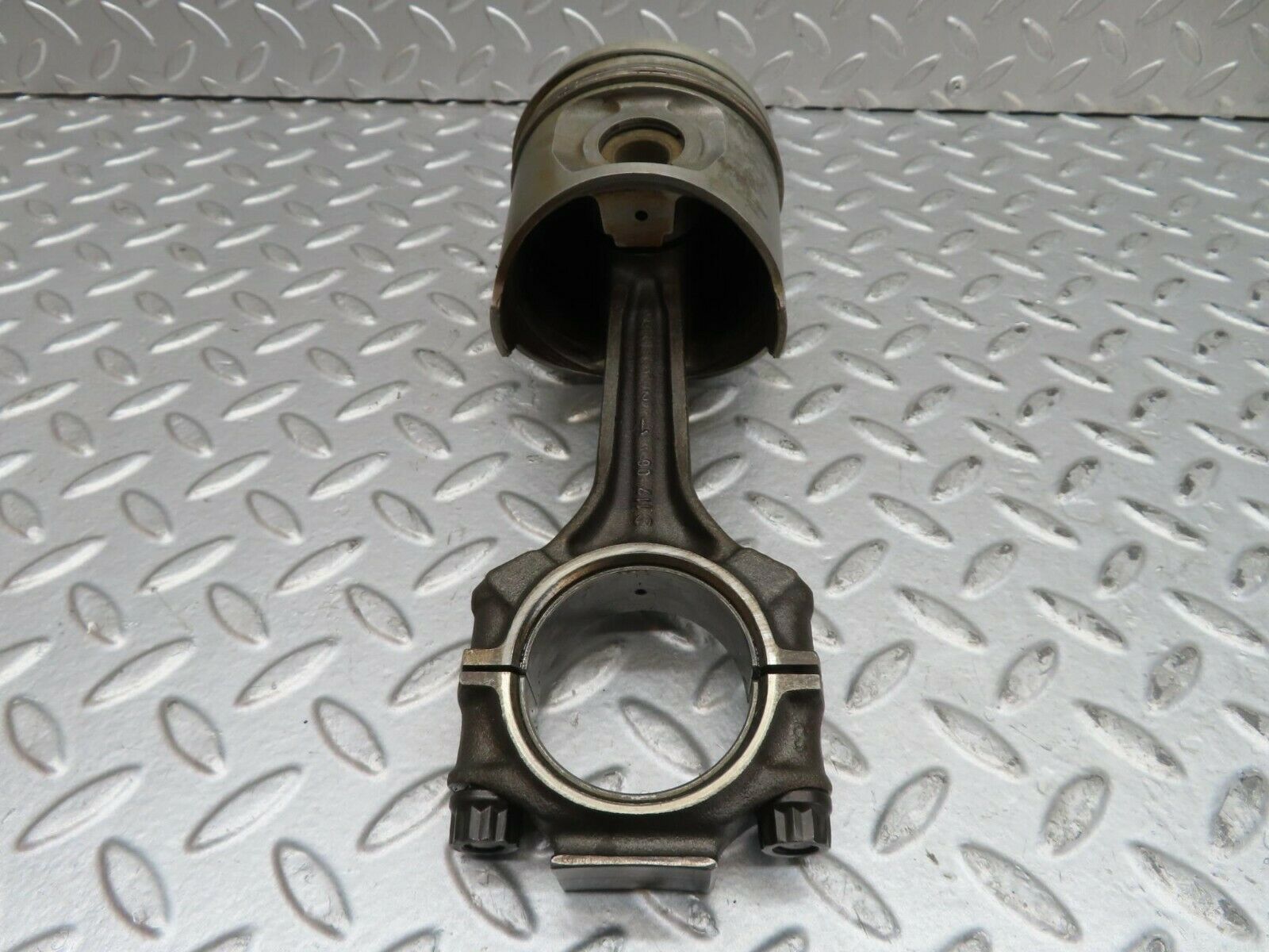 15775 Mercedes-Benz R107 450SL Piston With Connecting Rod 92.00 mm