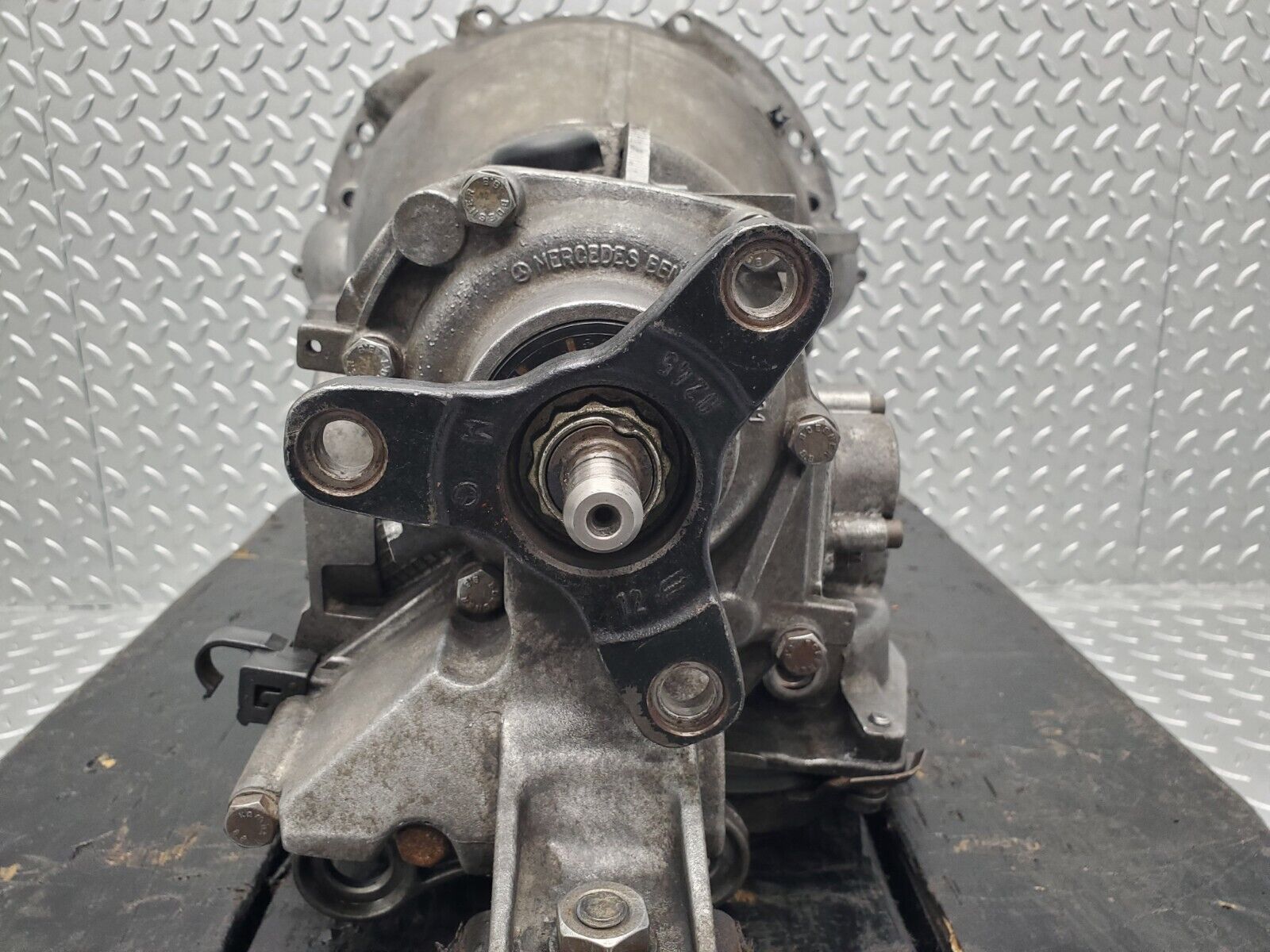 46117 Mercedes-Benz W126 420SE Automatic Gearbox 722.324 1262700200 1262713101