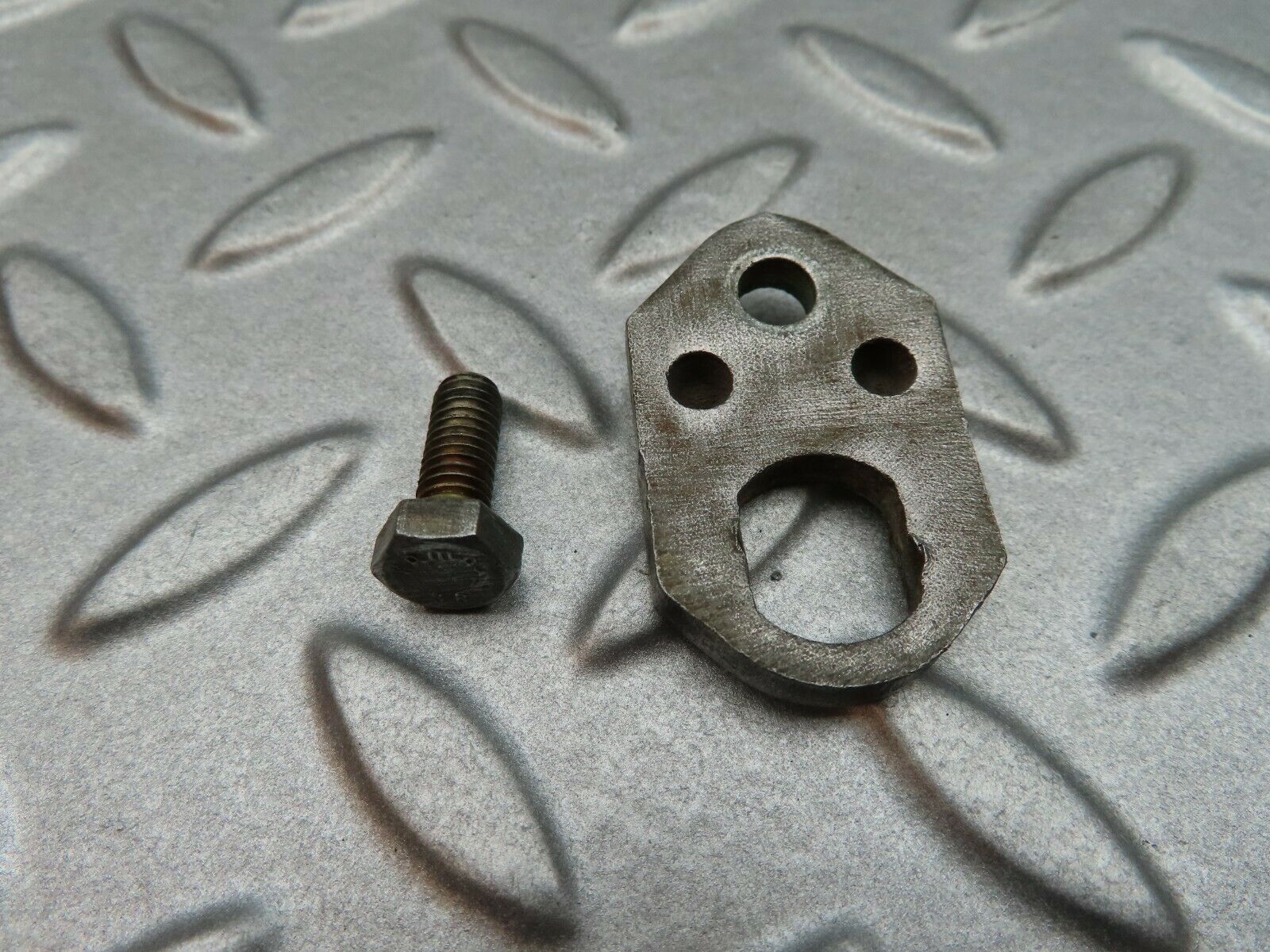 5131 Mercedes-Benz R107 350SL Fuel Injector Bracket