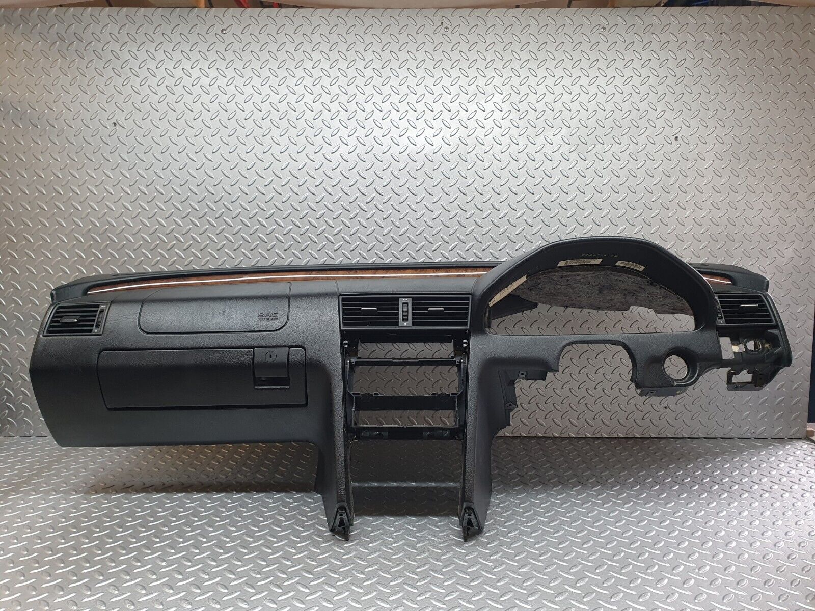 41837 Mercedes-Benz W202 C200 Dashboard Black