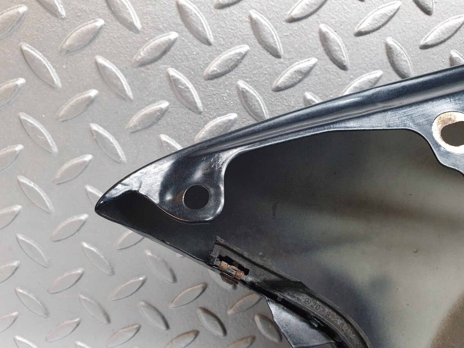 41818 Mercedes-Benz W202 C200 Front Right Fender Wing