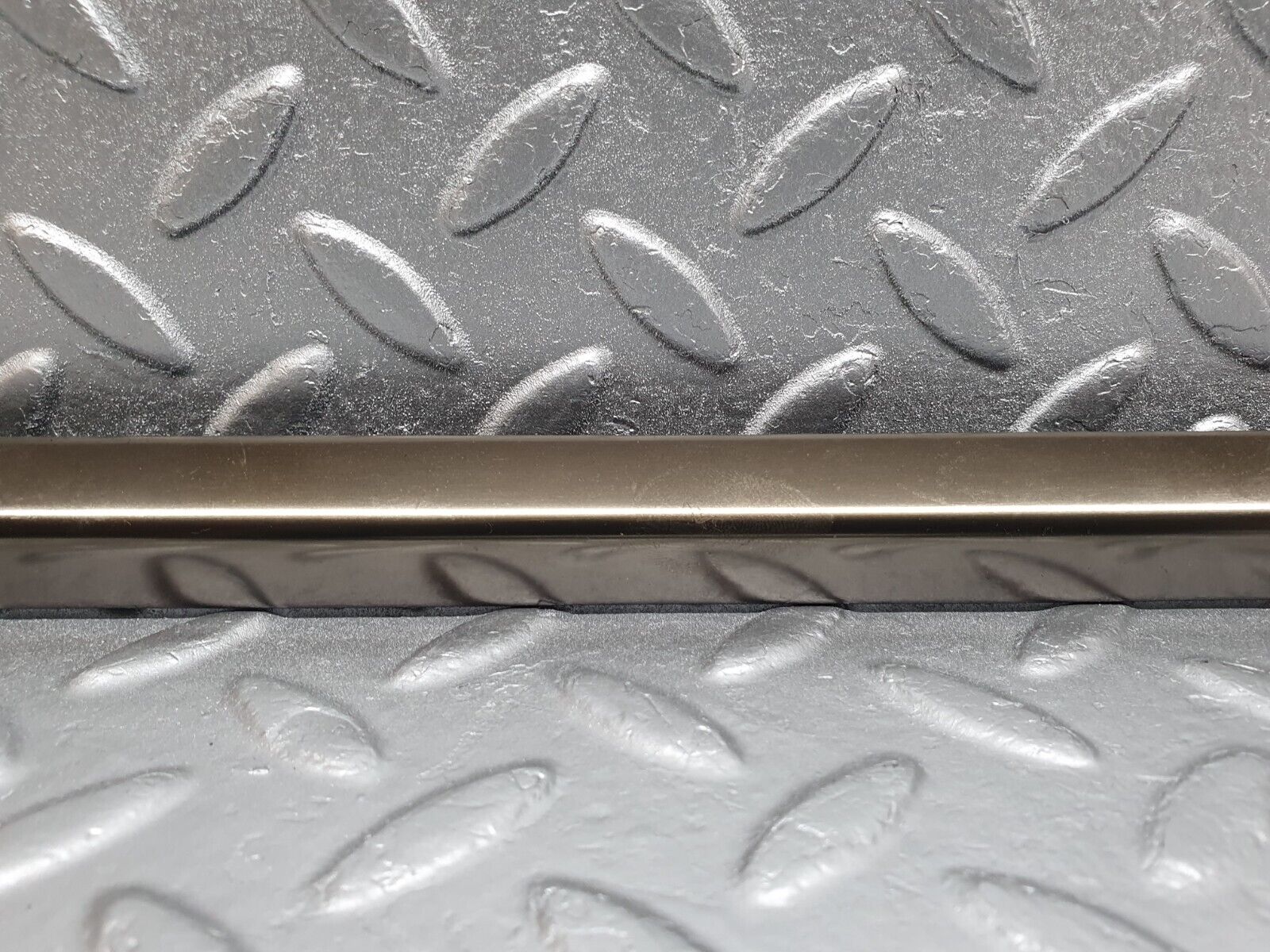 42108 Mercedes-Benz W202 C200 Rear Left Door Moulding Trim