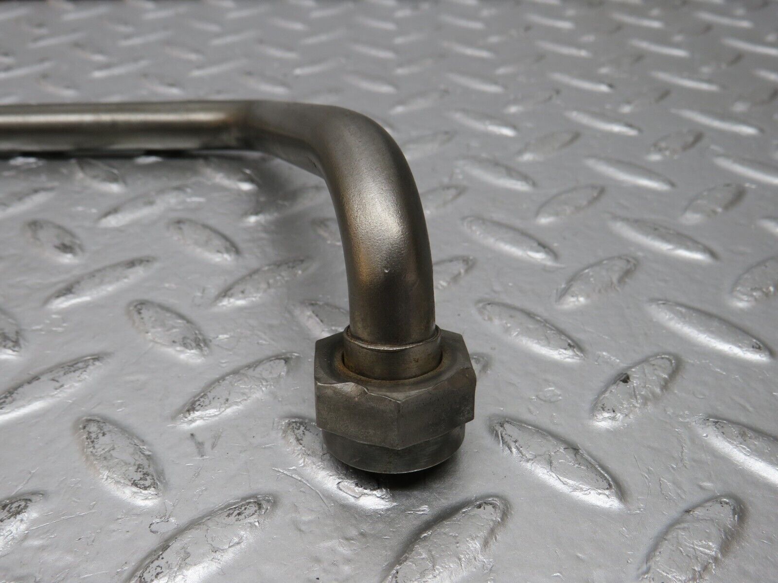 32833 Mercedes-Benz C107 R107 350 V8 Air Intake Manifold Hose