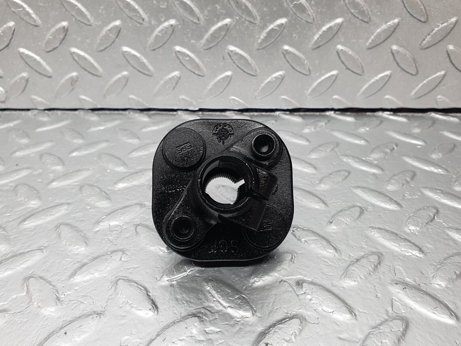 42825 Mercedes-Benz W201 190 2.0L Steering Column Lower Shaft Connector 1264620146