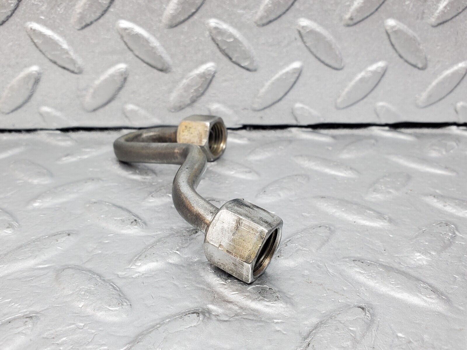 45977 Mercedes-Benz W126 420SE Fuel Line Pipe