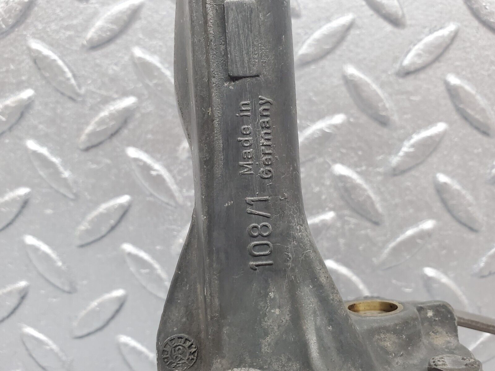 44304 Mercedes-Benz W123 280E Oil Pump