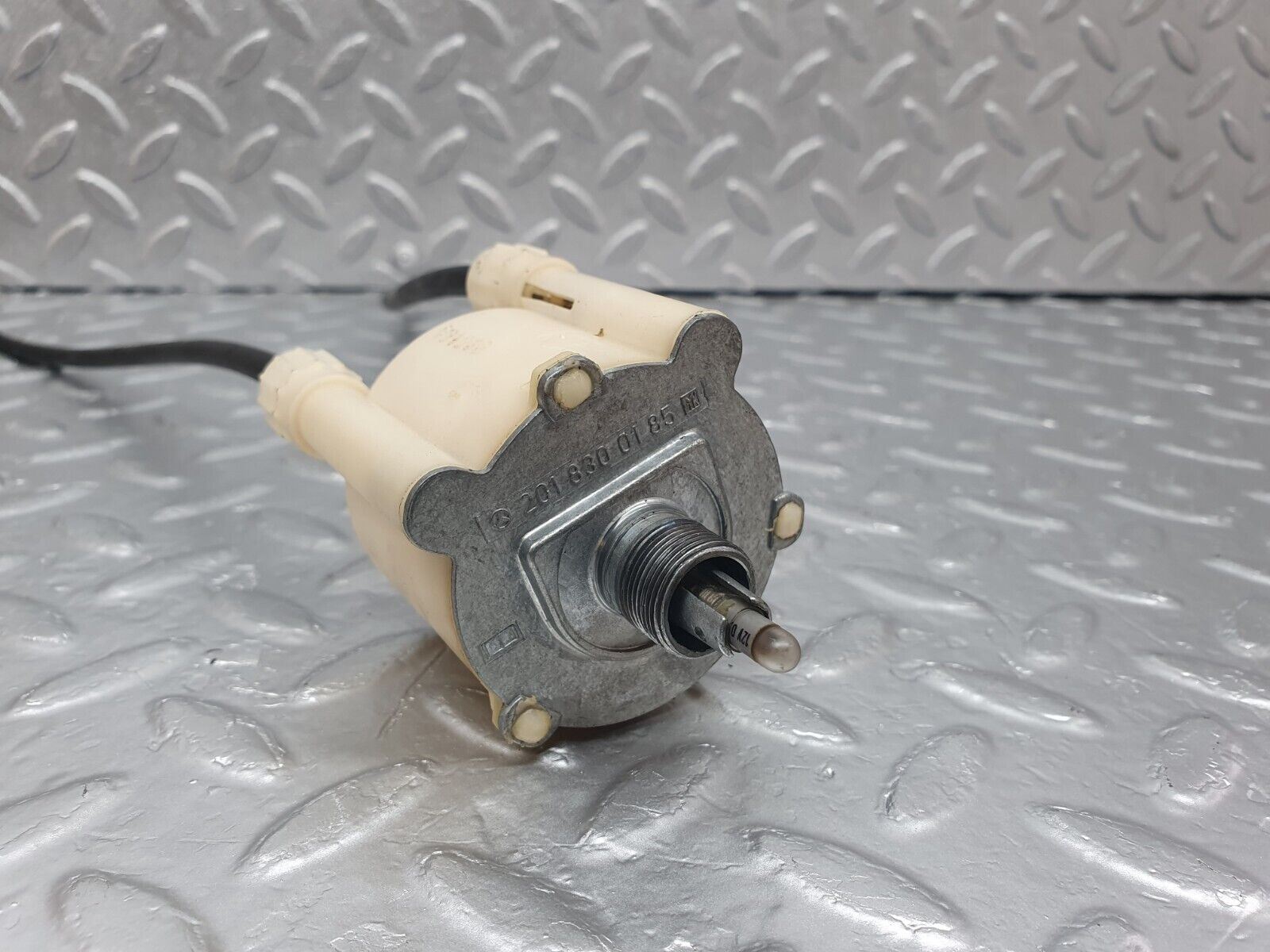 42865 Mercedes-Benz W201 190 2.0L Heater Control Switch 2018300185