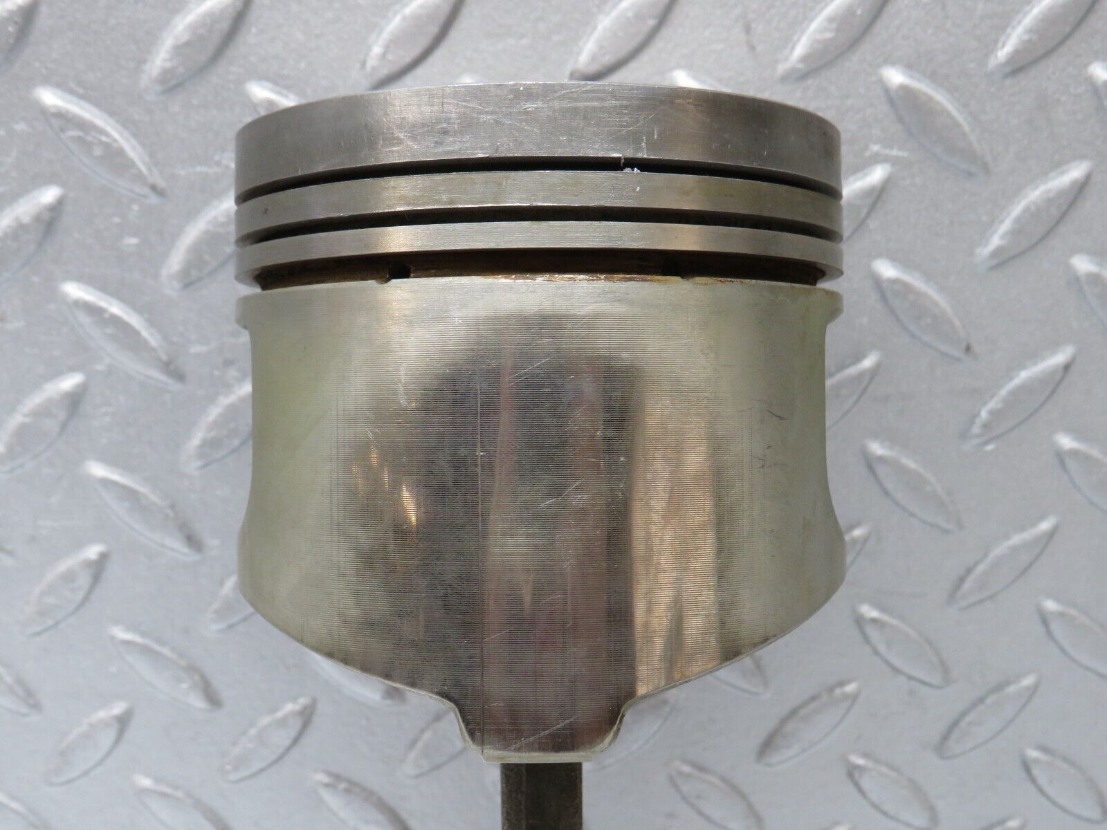 39304 Mercedes-Benz R107 500SL Piston With Connecting Rod 96,515mm