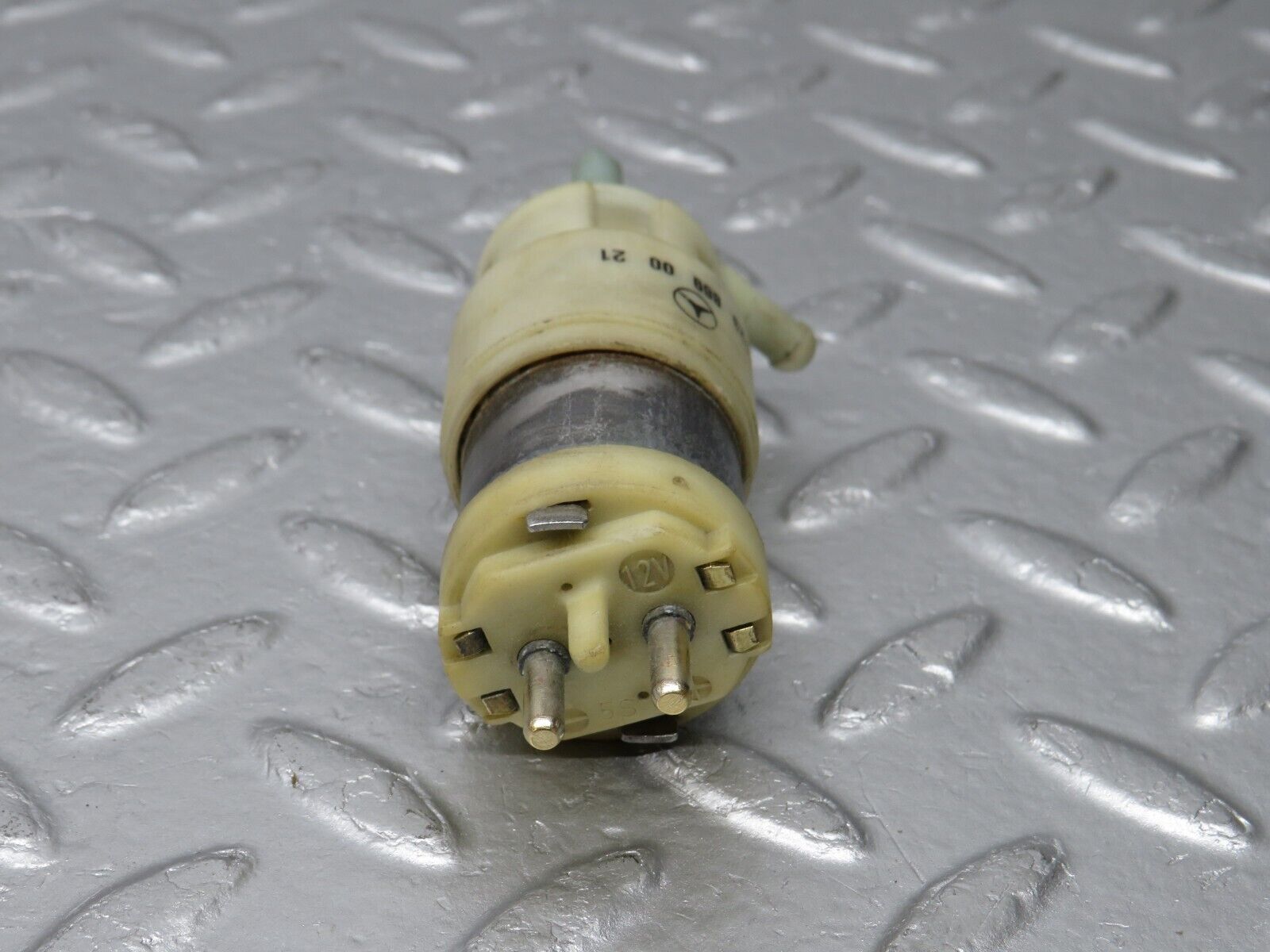 39118 Mercedes-Benz R107 500SL Windscreen Washer Pump 1238690021