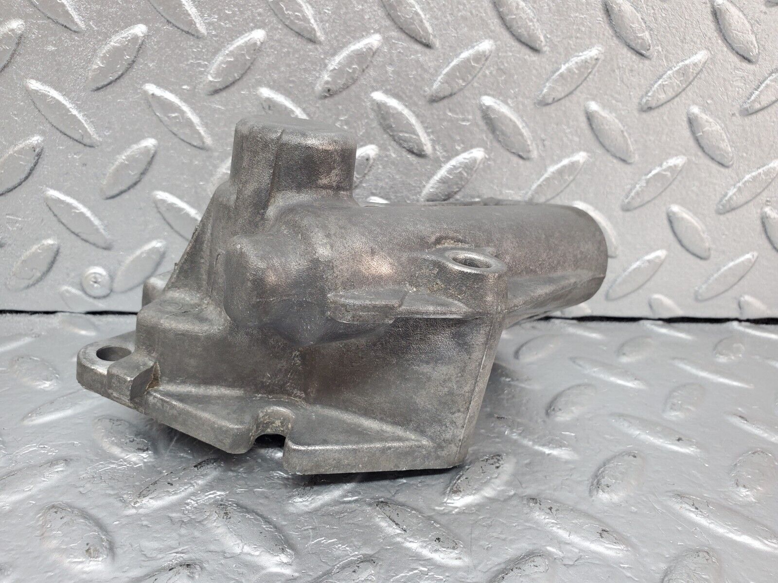 44399 Mercedes-Benz W123 280E Ignition Distributor Housing 1101580515