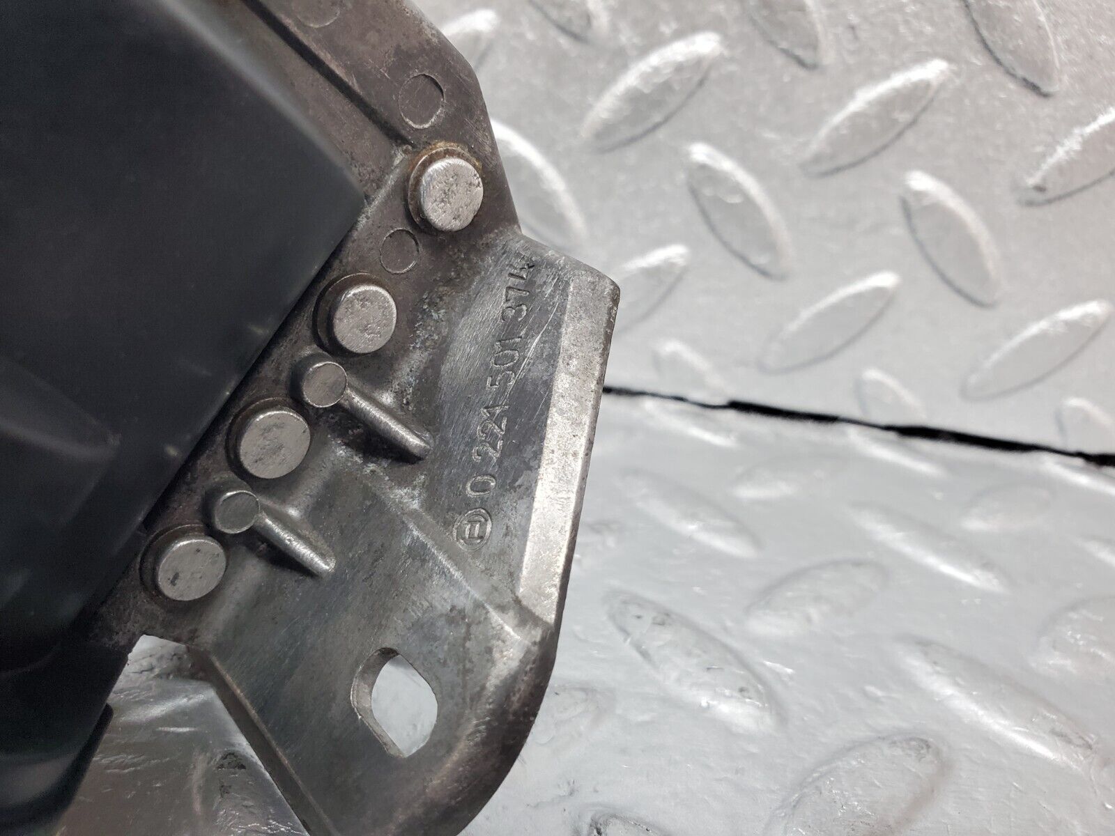 45778 Mercedes-Benz W126 420SE Ignition Coil 0001585603 0221501374