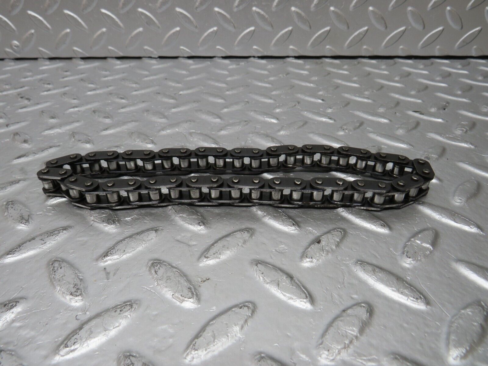 32821 Mercedes-Benz C107 R107 350 V8 Oil Pump Chain