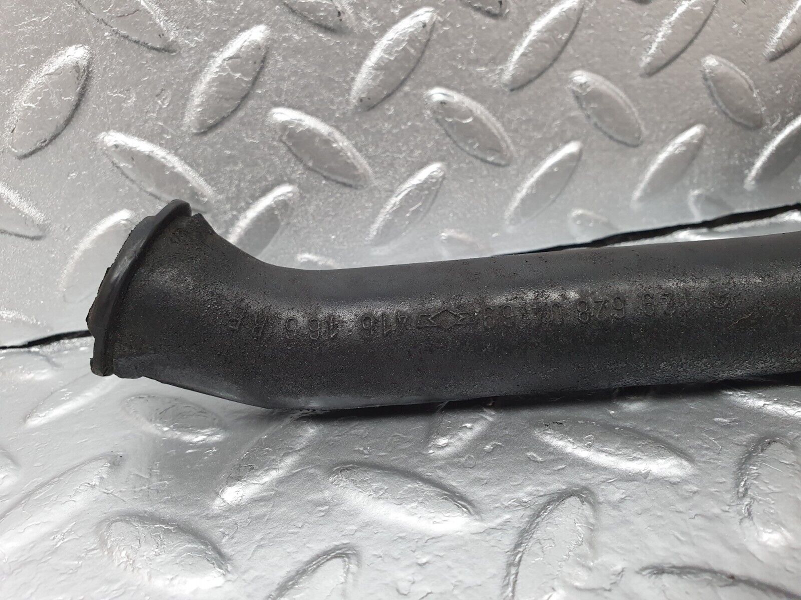 42551 Mercedes-Benz R129 320SL Coupe Water Drain Hose Pipe 1296280469