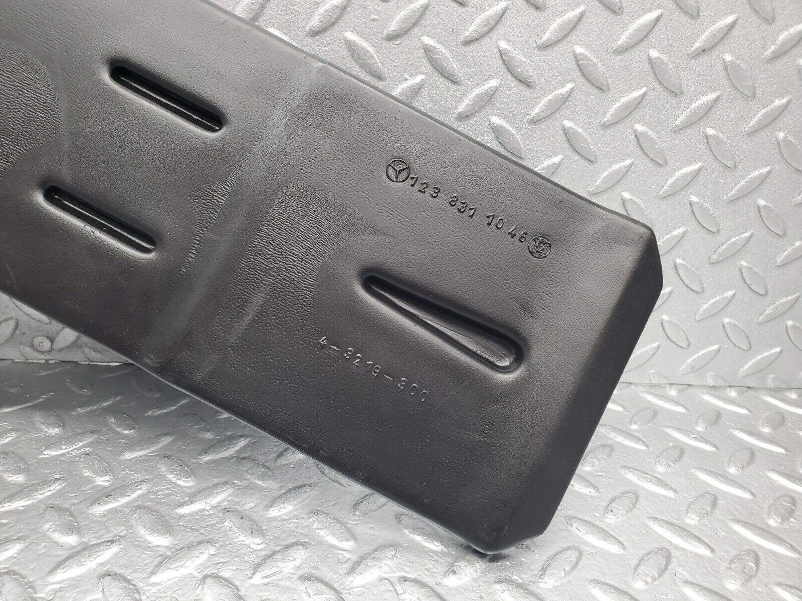 46333 Mercedes-Benz C123 280CE Coupe Heating Air Duct Right Side 1238311046