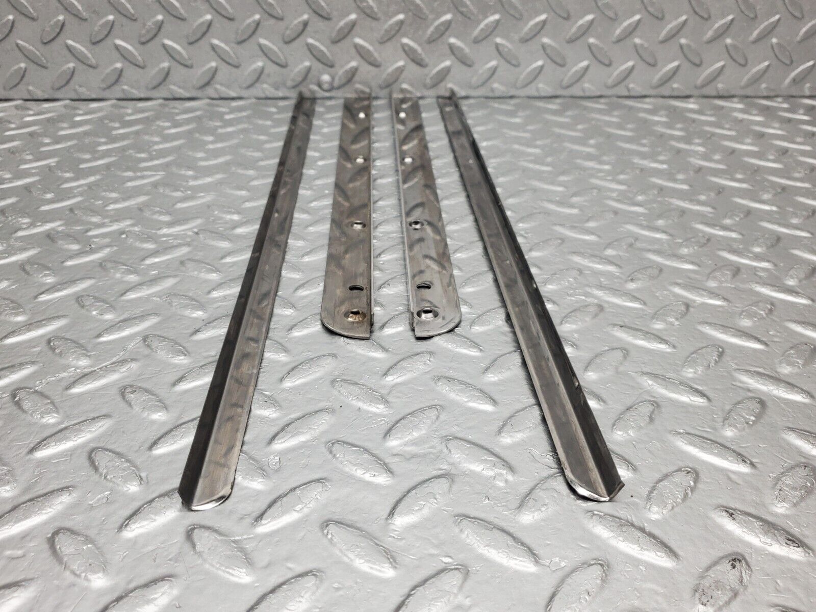 46455 Mercedes-Benz C123 280CE Coupe Sunroof Chrome Trim Set