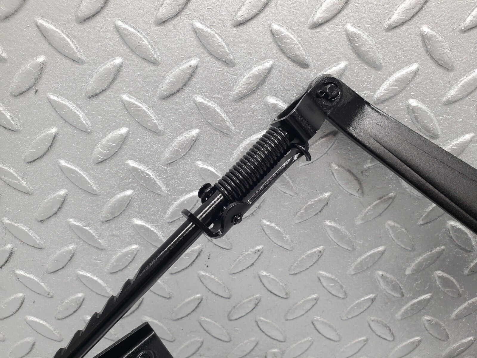 46564 Mercedes-Benz C123 280CE Coupe Handbrake Regulator