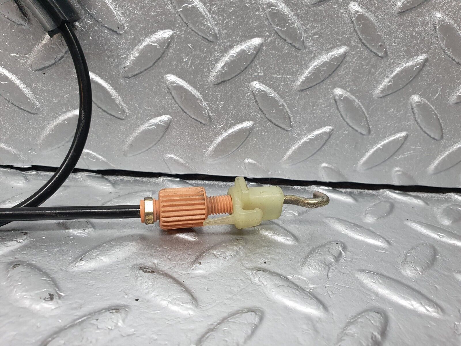 42366 Mercedes-Benz R129 320SL Coupe Door Lock Cable