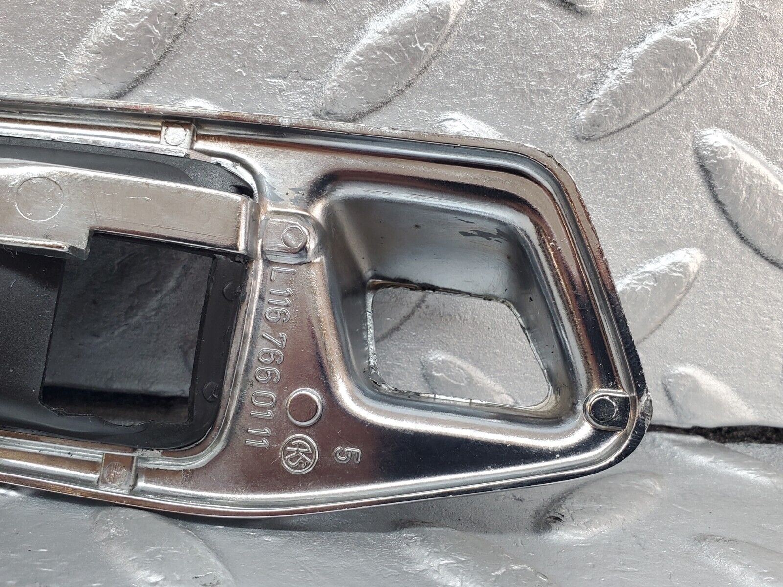 44392 Mercedes-Benz W123 280E Chrome Frame For Door Opener Left 1167660111