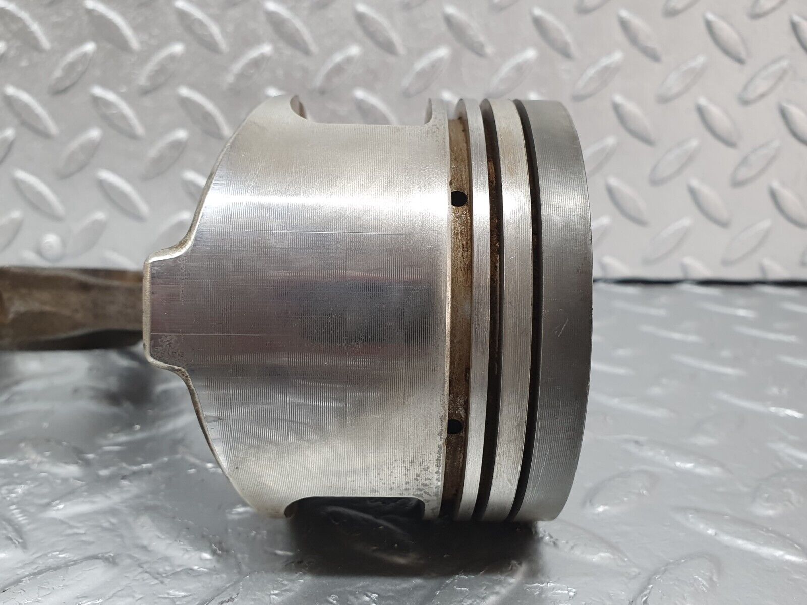 43776 Mercedes-Benz C126 380SEC Coupe Piston With Connecting Rod 88.010 11610