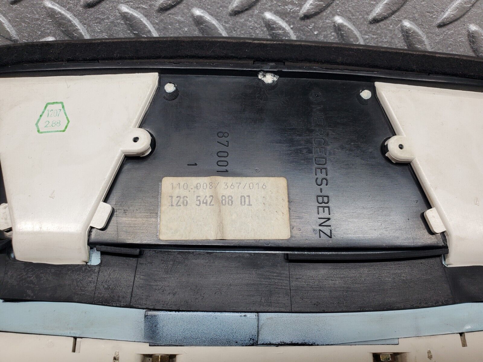 45841 Mercedes-Benz W126 420SE Instrument Cluster 1265428801