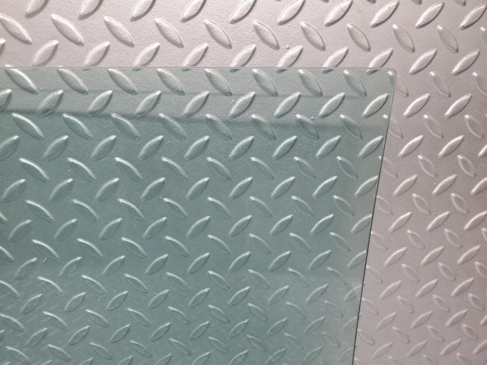 46433 Mercedes-Benz C123 280CE Coupe Right Door Window Glass 1237250232 1237250432