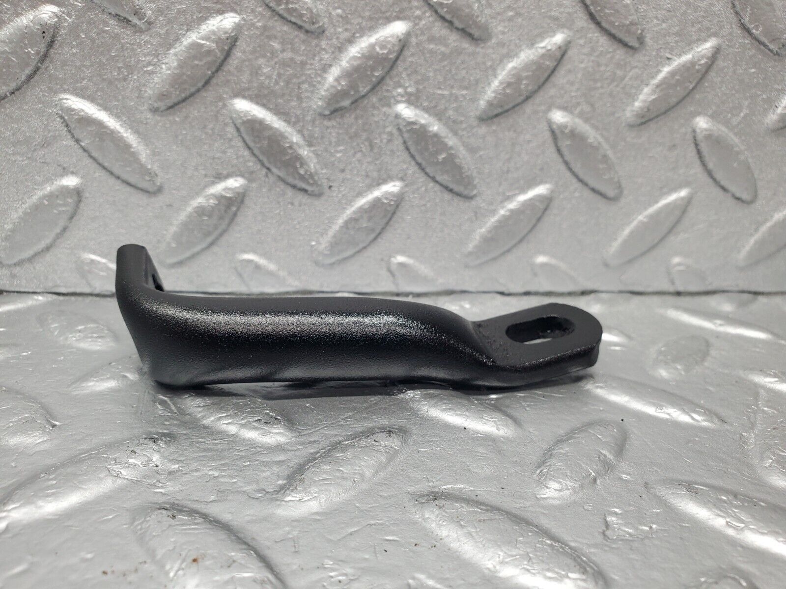 46647 Mercedes-Benz C123 280CE Coupe Power Steering Pump Holder Bracket