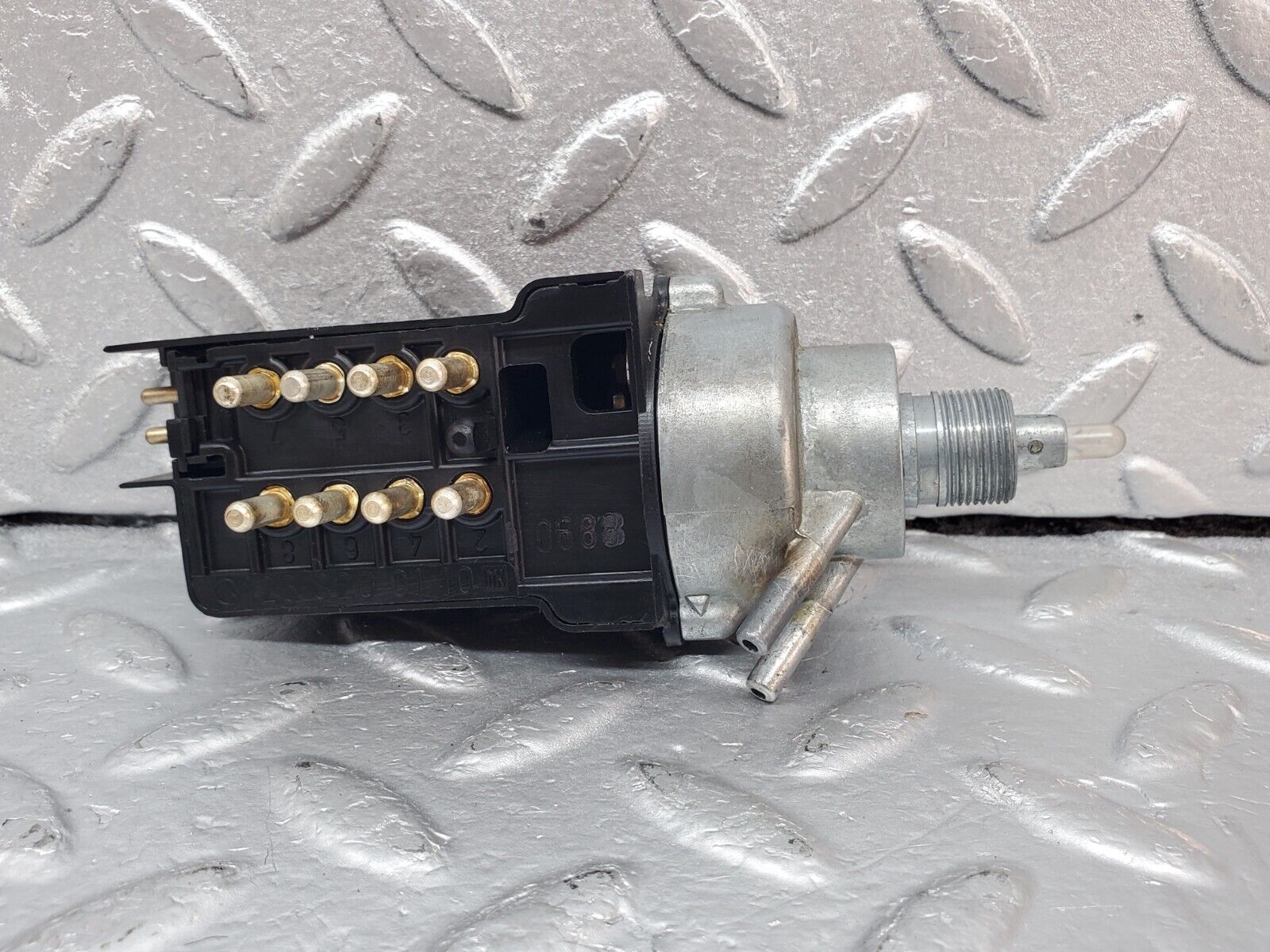 45582 Mercedes-Benz W126 420SE Heater Control Switch 1268200110