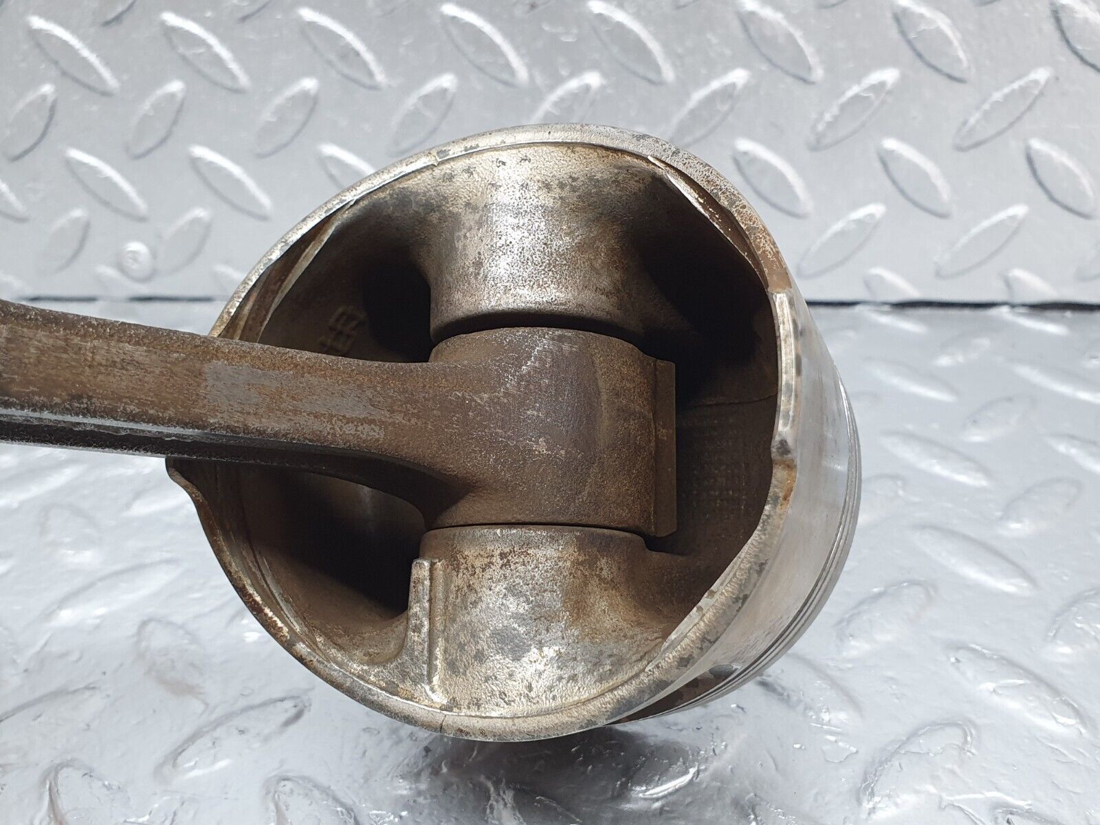 43773 Mercedes-Benz C126 380SEC Coupe Piston With Connecting Rod 87.995 11610