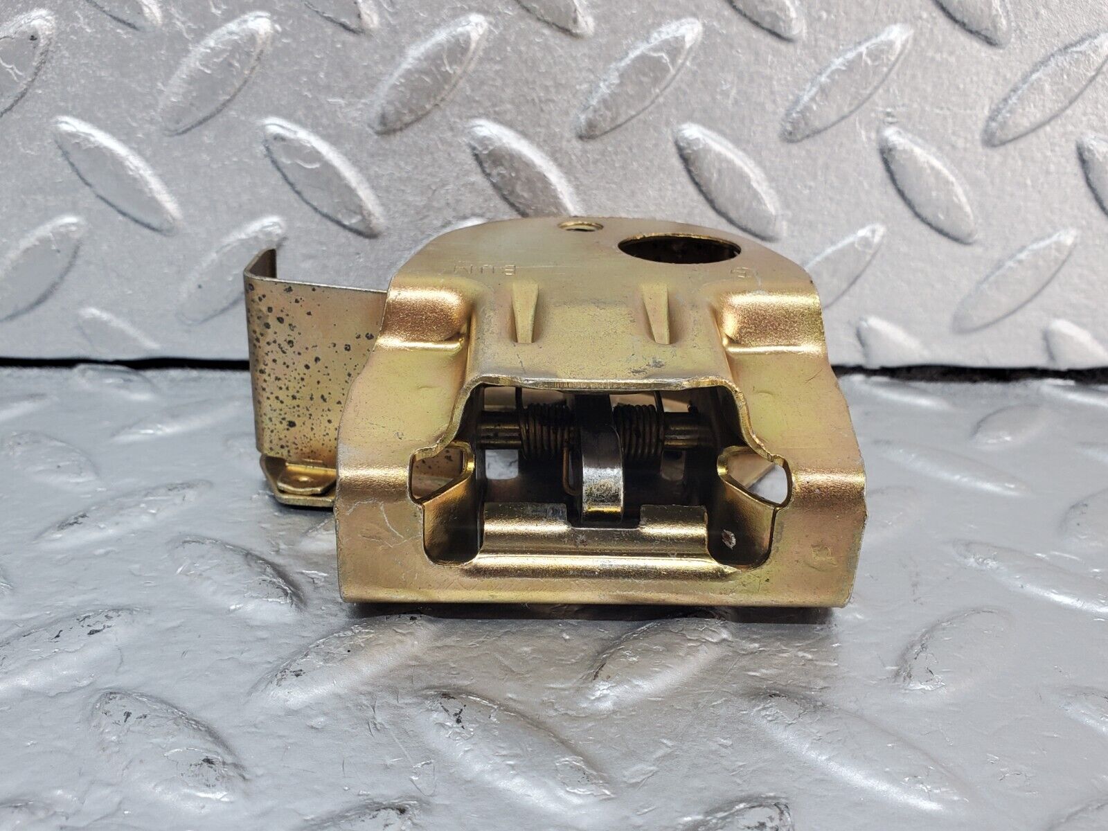 44336 Mercedes-Benz W123 280E Trunk Lock