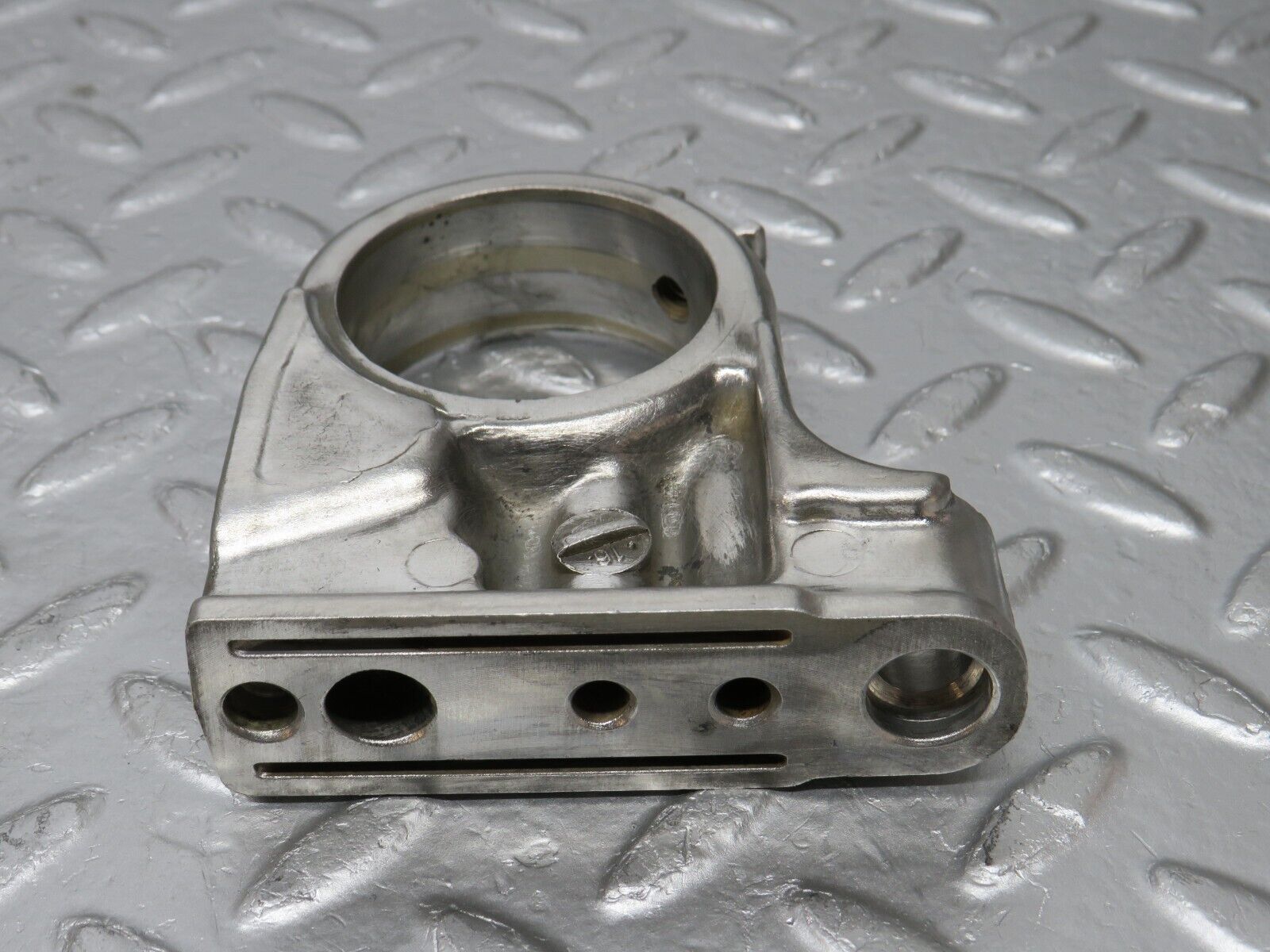 26539 Mercedes-Benz C107 R107 Camshaft Tower Bearing 1160514218