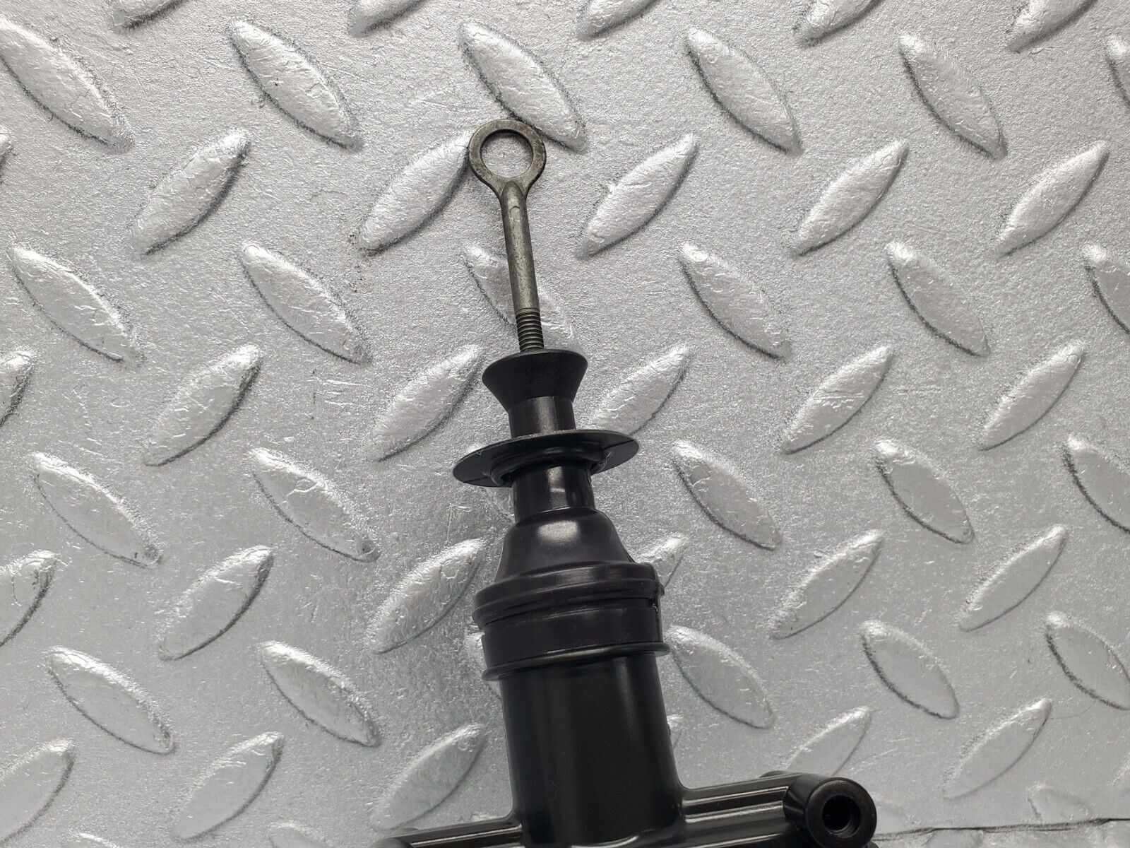 46940 Mercedes-Benz R129 320SL Coupe Left Door Lock Vacuum Actuator