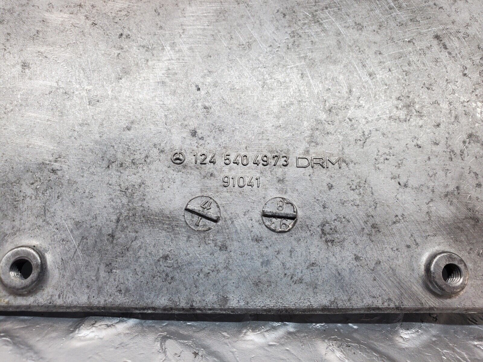 44591 Mercedes-Benz W124 220E Engine Control Unit Tray Bracket 1245404973 1245452747