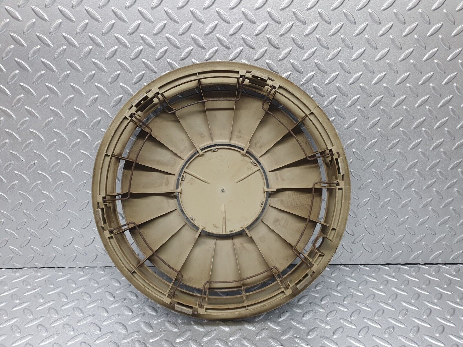 42878 Mercedes-Benz W201 190 2.0L Wheel Trim Hub Cap 14" 2014010324