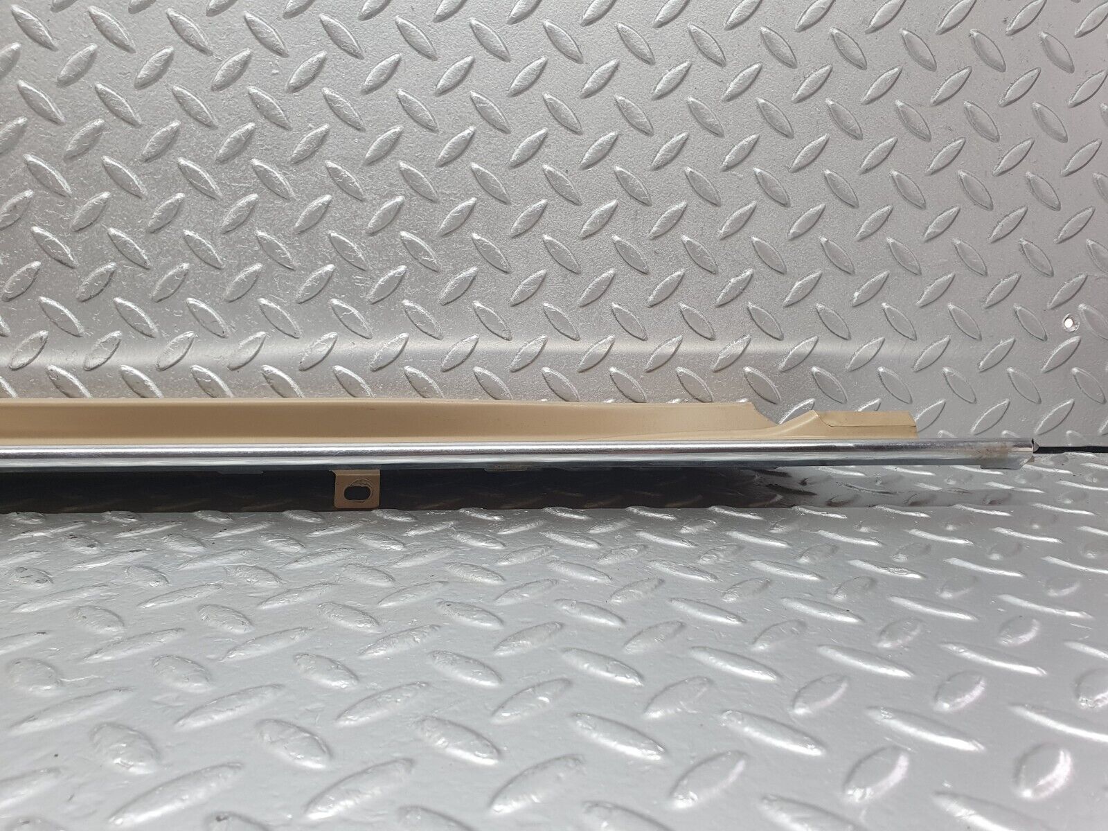 42444 Mercedes-Benz R129 320SL Coupe Right Door Sill Beige 1296800435