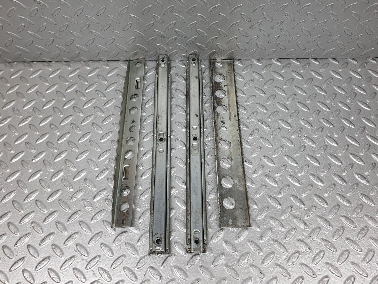 44181 Mercedes-Benz C123 230CE Coupe Front Right Seat Rail Pair