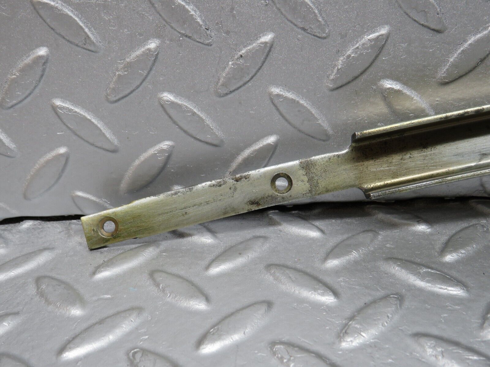 39138 Mercedes-Benz R107 500SL Front Right Door Window Channel