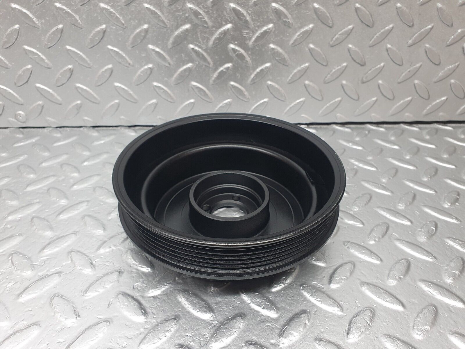 42819 Mercedes-Benz W201 190 2.0L Water Pump Pulley 1022001005