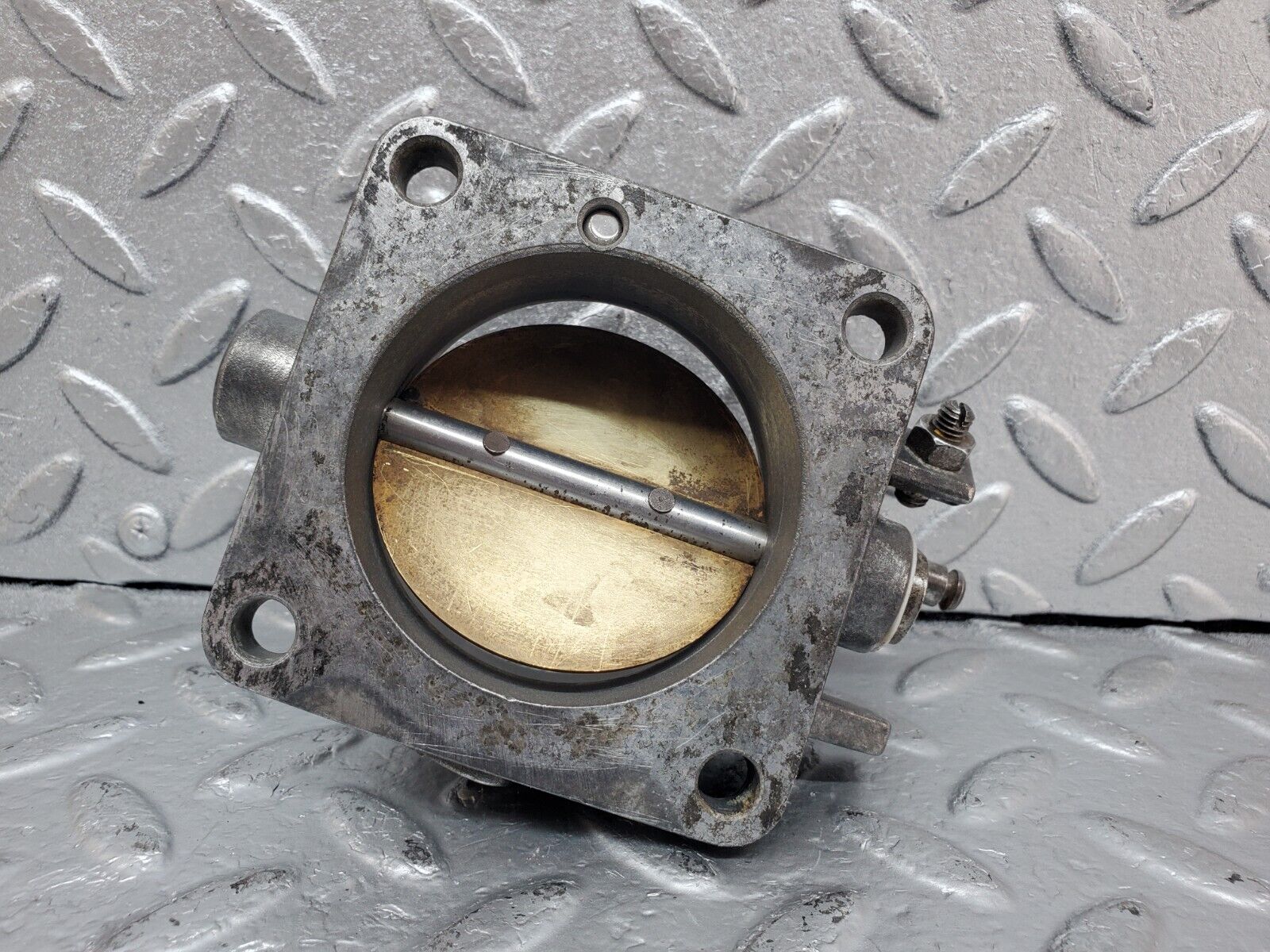 44400 Mercedes-Benz W123 280E Throttle Body Valve