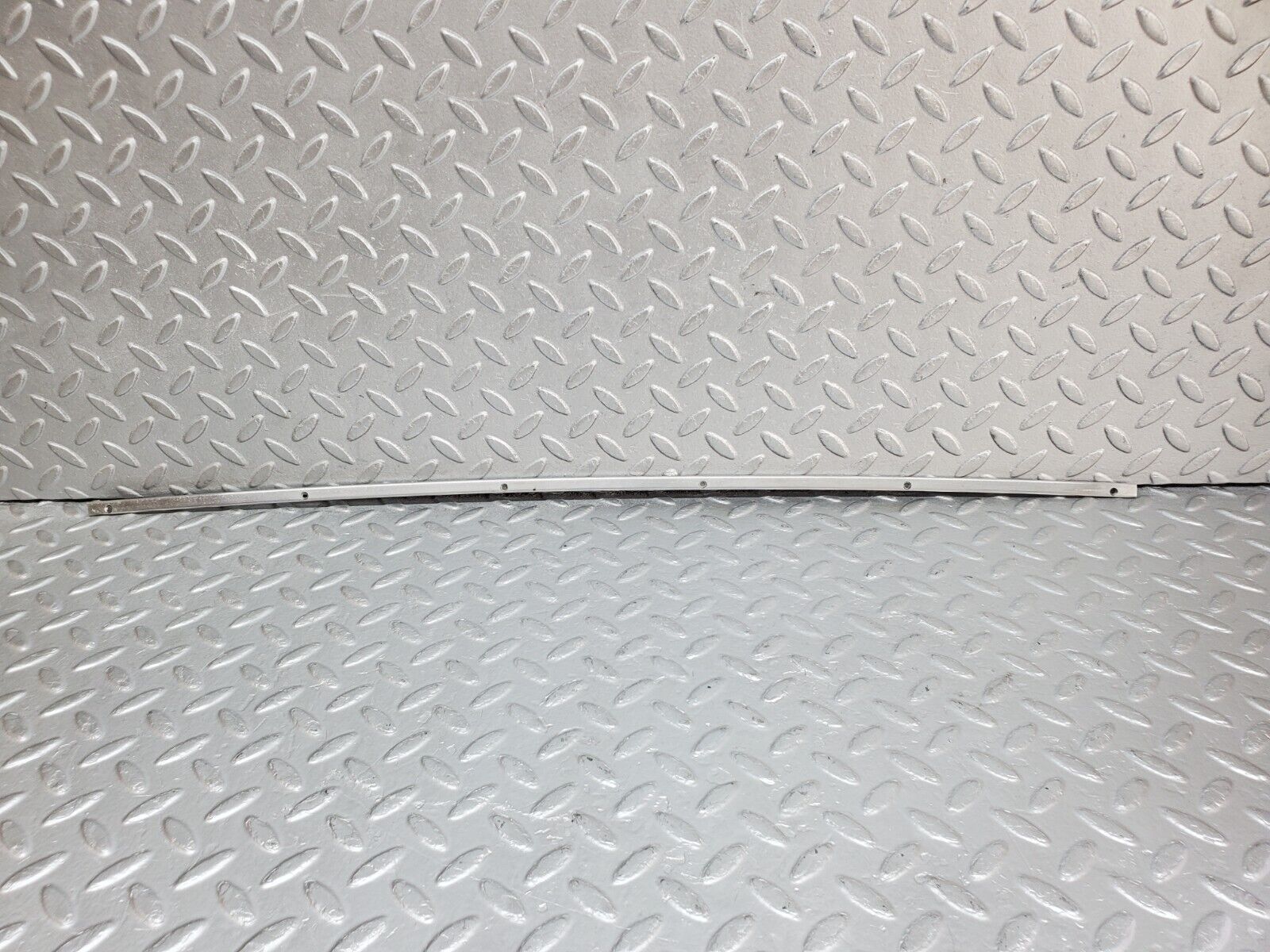 44849 Mercedes-Benz W124 220E Sunroof Chrome Trim