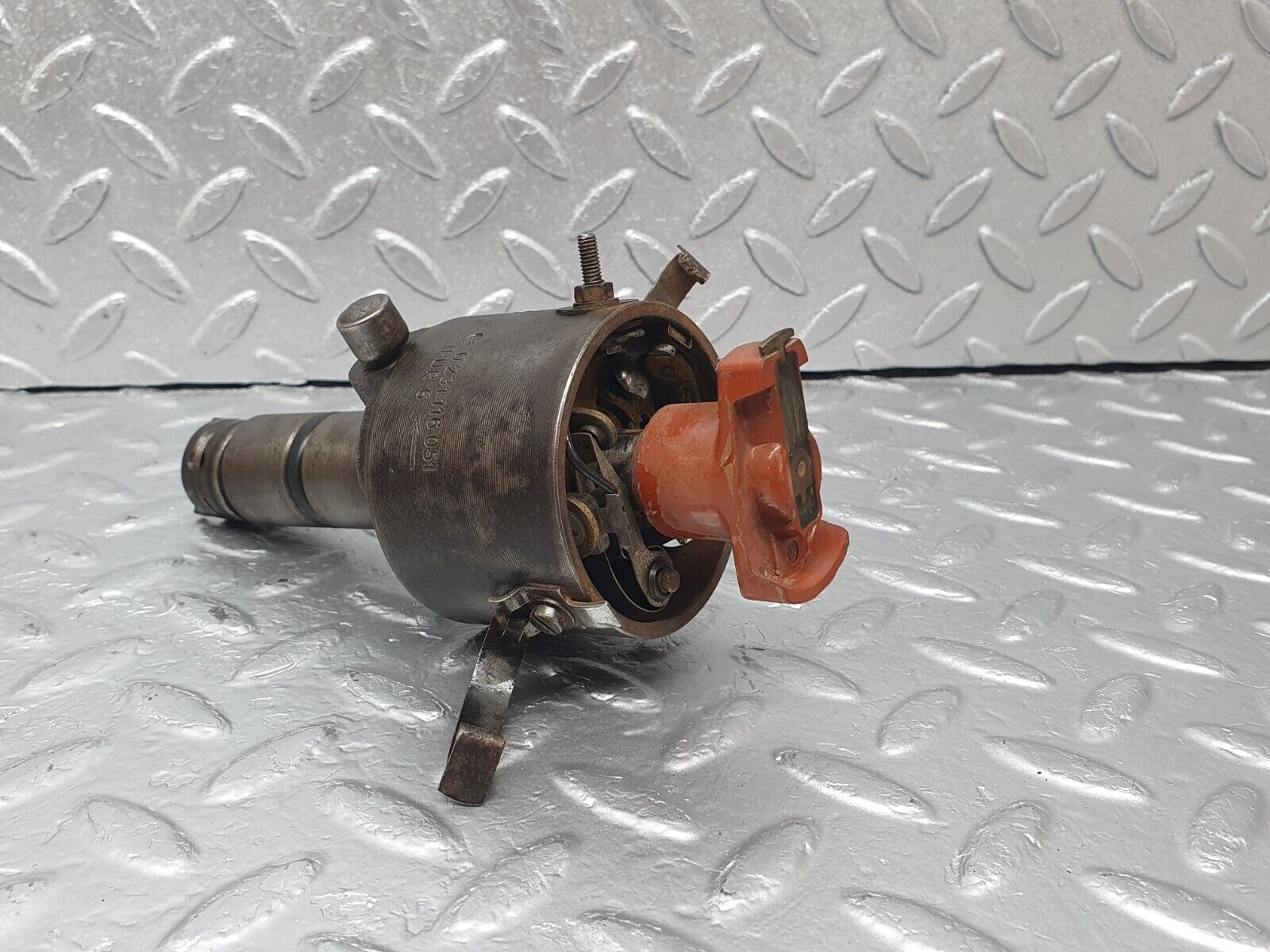 43380 Mercedes-Benz W108 280SE Ignition Distributor Bosch 0231116051 1235522051