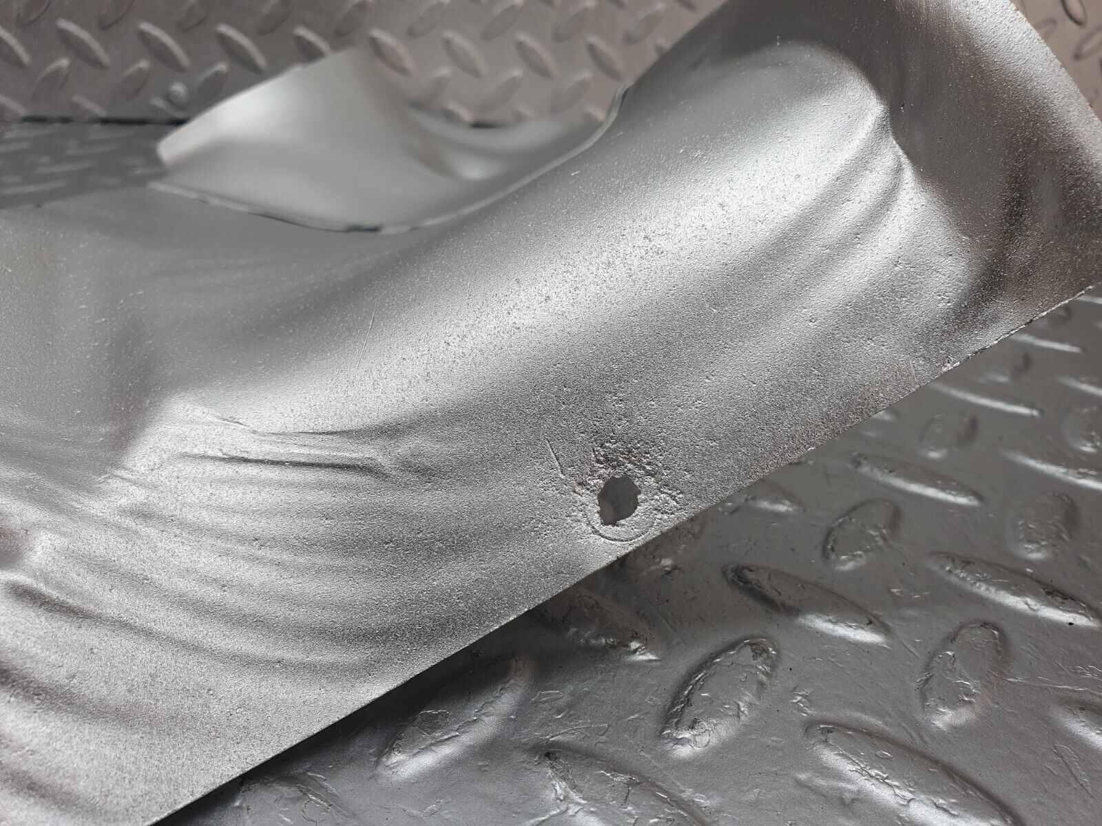 42688 Mercedes-Benz W201 190 2.0L Exhaust Heat Shield