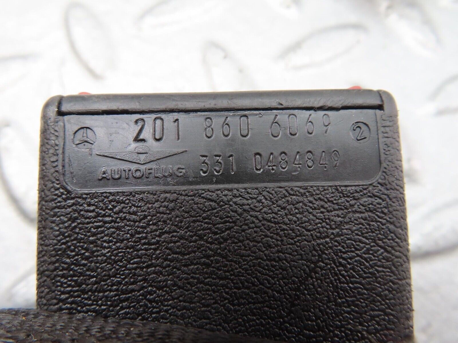 14733 Mercedes-Benz W201 190E Rear Seat Belt Set