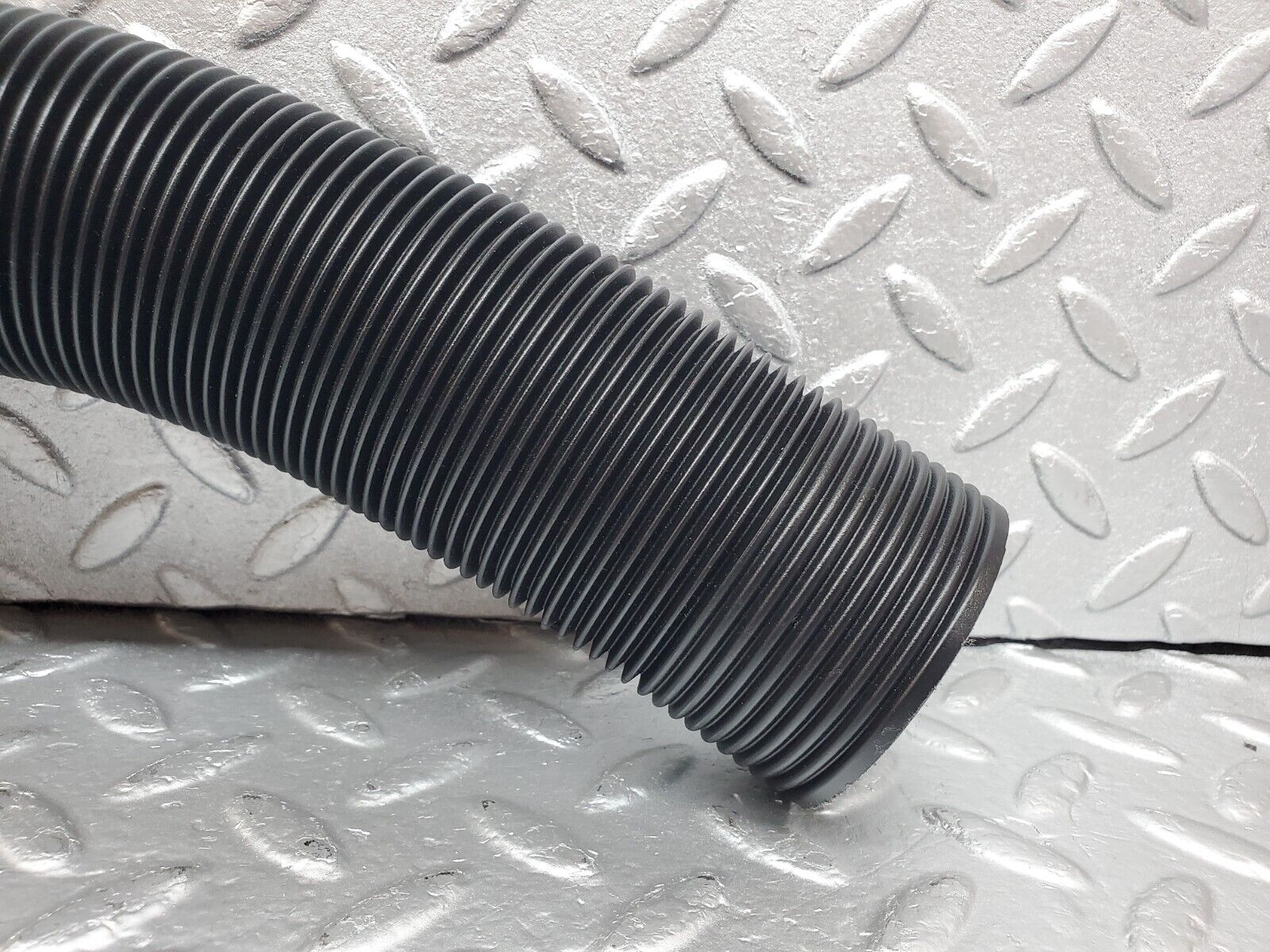 45047 Mercedes-Benz R129 300SL Coupe Air Intake Duct Pipe 1298310446