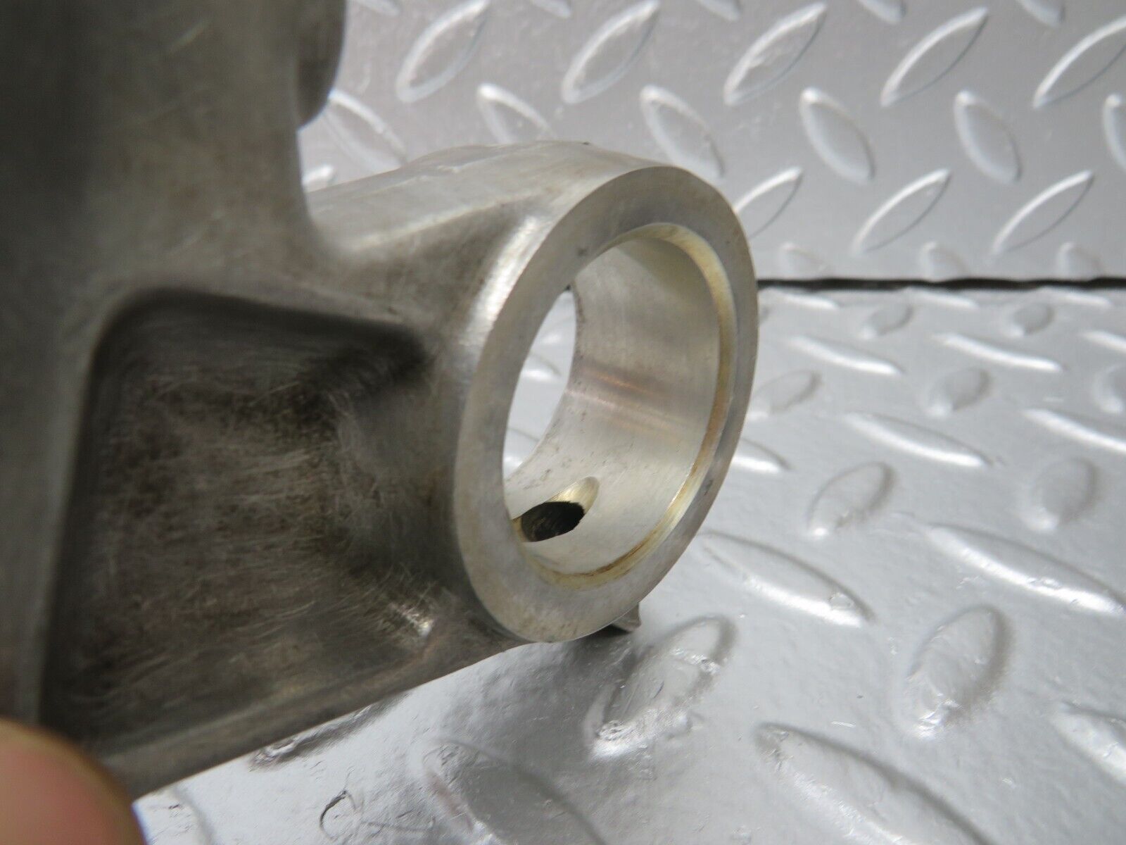 33088 Mercedes-Benz C107 R107 350 V8 Camshaft Tower Bearing 1160511810