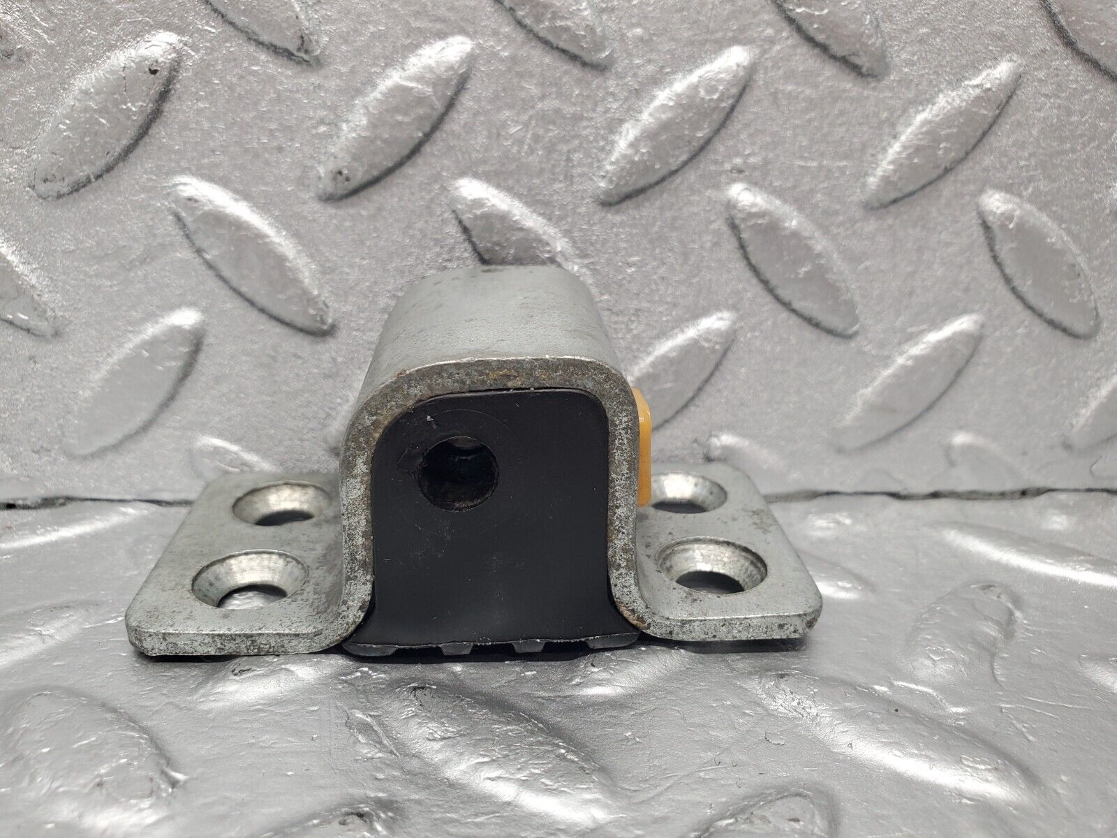 46476 Mercedes-Benz C123 280CE Coupe Left Door Lock Latch