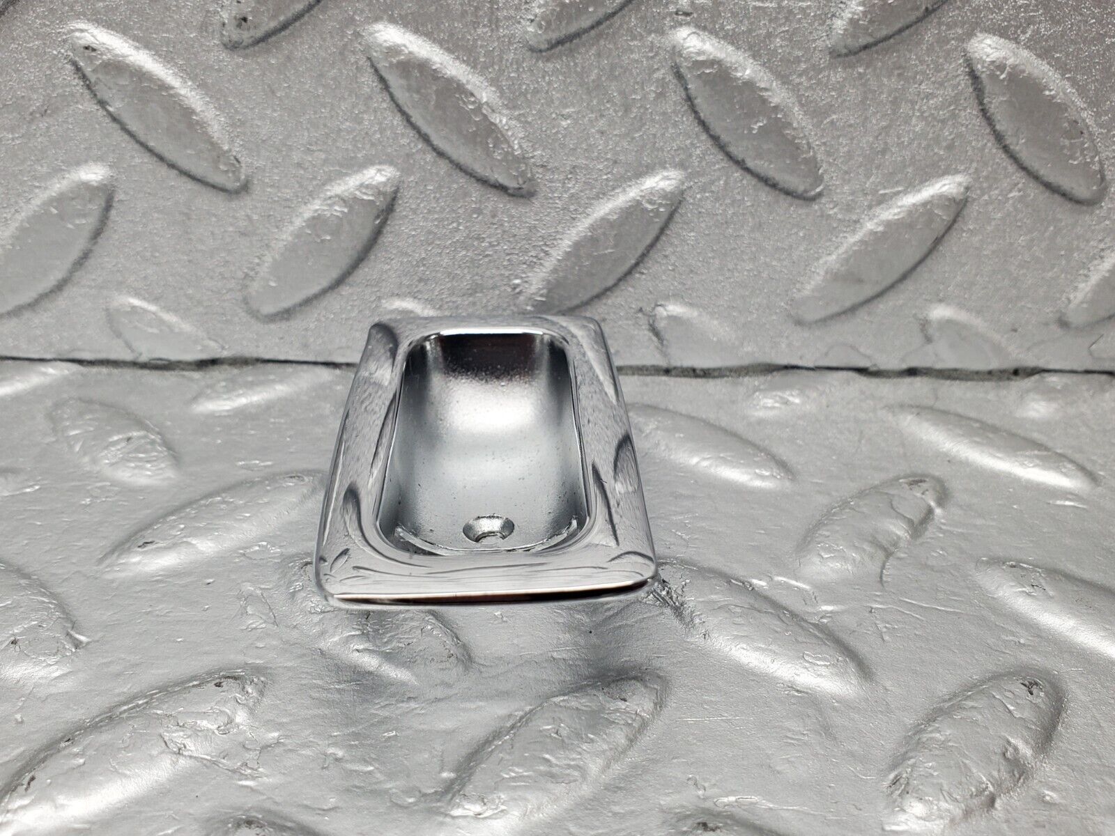 46466 Mercedes-Benz C123 280CE Coupe Door Lock Handle Surround Chrome