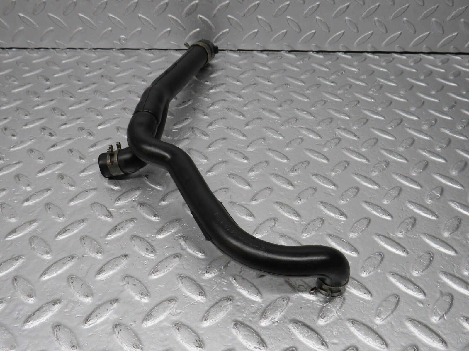 39913 Mercedes-Benz R107 350SL Air Intake Breather Hose Pipe 1160940682 1160940482
