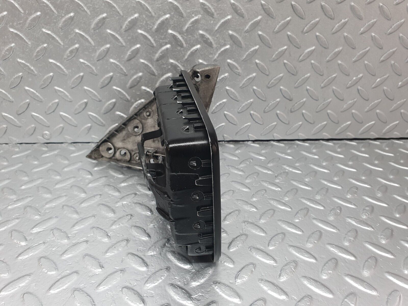 42857 Mercedes-Benz W201 190 2.0L Wing Mirror Bracket With Frame Left 1248110335 1248110541